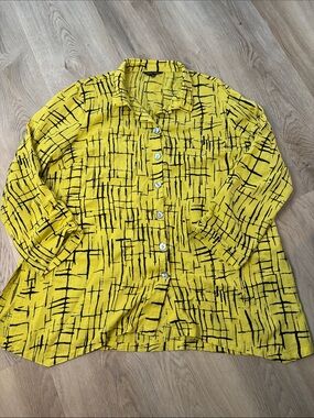 John Mark Abstract Yellow Geometric Roll-Tab Blouse size large minimalist artsy